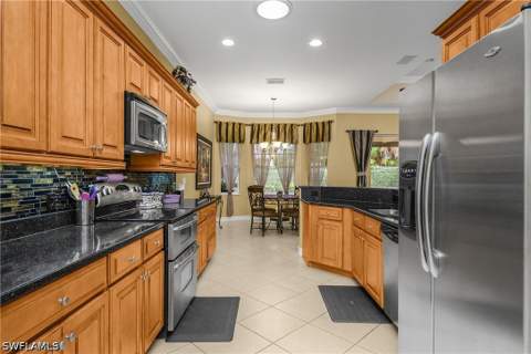 4806 Europa Dr, Naples FL - photo 11 of 39