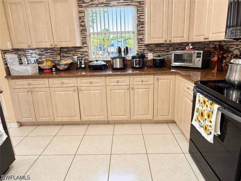 3 bedroom SingleFamilyResidence at 4775 Everglades Blvd N, Golden Gate Estates, Naples — photo 5