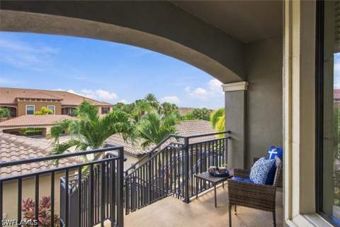 9419 Benvenuto Ct 204, Naples FL - photo 8 of 50