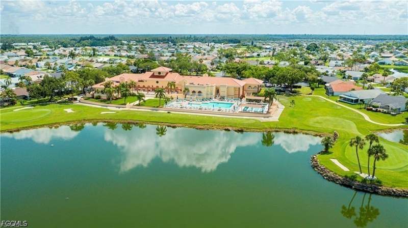 2 bedroom SingleFamilyResidence at 3601 Sabal Springs Blvd, Sabal Springs Golf And Racquet Club, North Fort Myers — photo 5