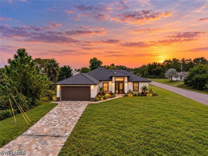 3 bedroom SingleFamilyResidence at 2727 1st St SW, Lehigh Acres, Lehigh Acres — photo 2