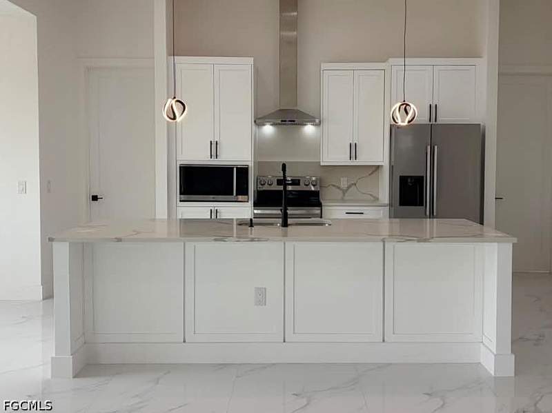 3 bedroom SingleFamilyResidence at 129 Carousel Ave, Banyan Village, Labelle — photo 3