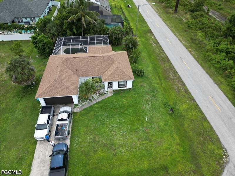3 bedroom SingleFamilyResidence at 800 NE 44th Ln, Cape Coral, Cape Coral — photo 3