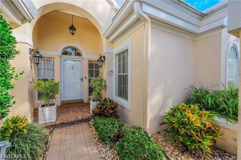 3 bedroom Detached at 353 Carlton Pl 33, Carlton Place, Naples — photo 4