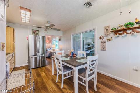 17 Victoria Dr, North Fort Myers FL - photo 11 of 38