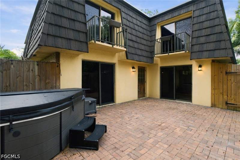 3 bedroom SingleFamilyResidence at 12355 Woodrose Ct 3, Parkwoods Townhouse Community, Fort Myers — photo 3