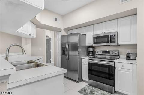 28060 Palmas Grandes Ln 101, Bonita Springs FL - photo 9 of 29
