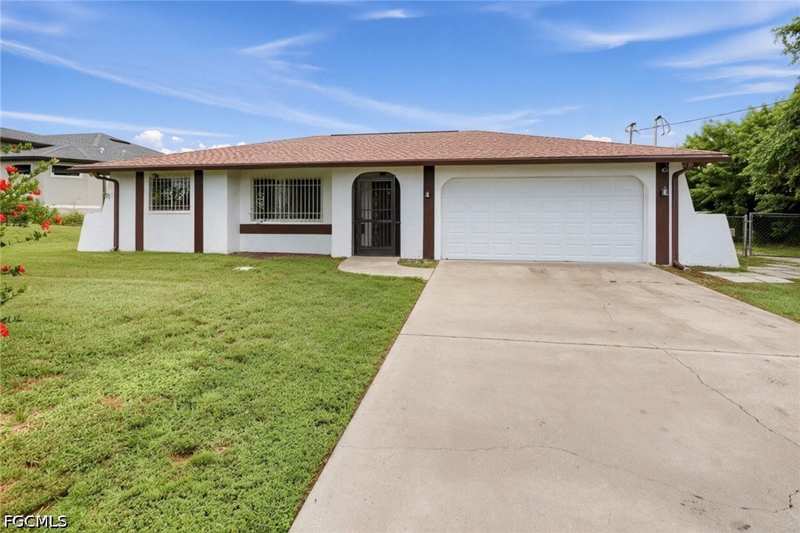 4 bedroom SingleFamilyResidence at 2407 NW 41st Ave, Cape Coral, Cape Coral — photo 1