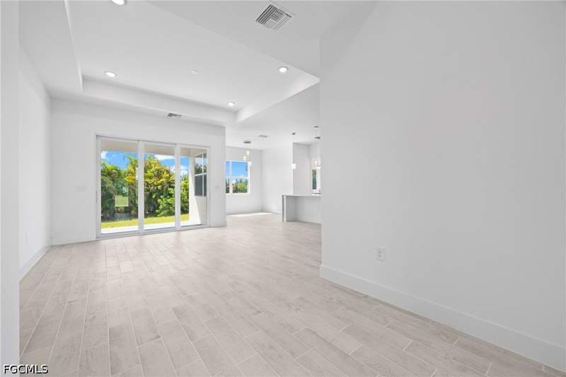 4 bedroom SingleFamilyResidence at 4314 NW 22nd St, Cape Coral, Cape Coral — photo 2