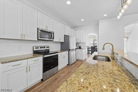 13405 Little Gem Cir, Fort Myers FL - photo 8 of 43