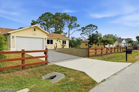 18343 Hawthorne Rd, Fort Myers FL - photo 13 of 42