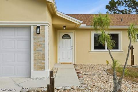 18343 Hawthorne Rd, Fort Myers FL - photo 14 of 42