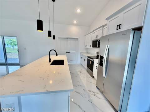 2600 26th St W, Lehigh Acres FL - photo 9 of 31