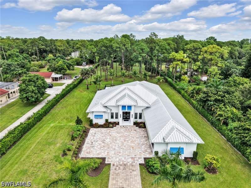 4 bedroom SingleFamilyResidence at 6145 Sea Grass Ln, Logan Woods, Naples — photo 2