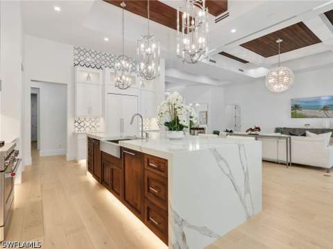 6145 Sea Grass Ln, Naples FL - photo 7 of 44