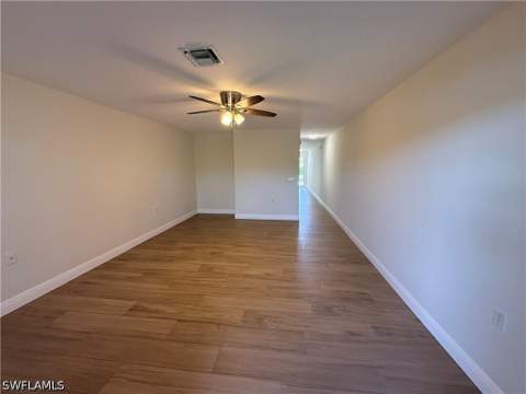 9051 Gervais Cir 1508, Naples FL - photo 7 of 30