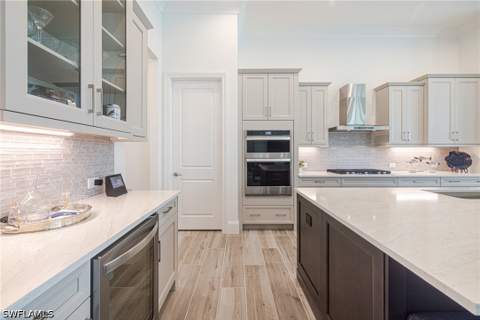 14244 Laguna Springs Ln, Naples FL - photo 9 of 49
