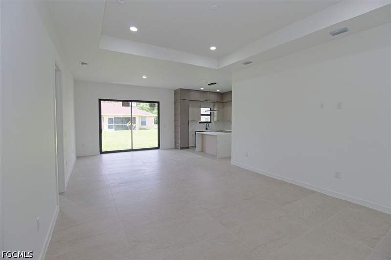 4 bedroom SingleFamilyResidence at 2812 NW 27th Ave, Cape Coral, Cape Coral — photo 4