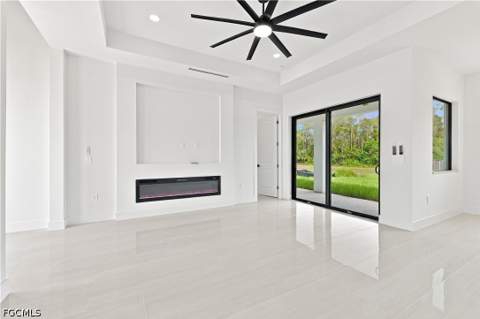 631 Foxchase Dr, Lehigh Acres FL - photo 6 of 31