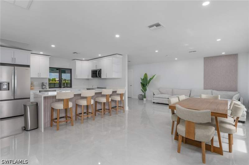 3 bedroom SingleFamilyResidence at 233 NW 11th Ter, Cape Coral, Cape Coral — photo 4