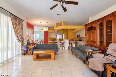 30 SW 15th Ter, Cape Coral FL - photo 8 of 34