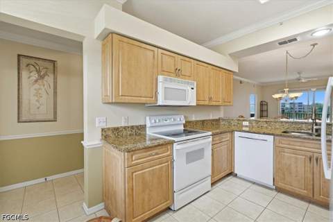 14061 Brant Point Cir 725, Fort Myers FL - photo 7 of 40
