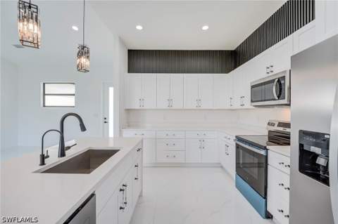 17420 Oriole Rd, Fort Myers FL - photo 10 of 33