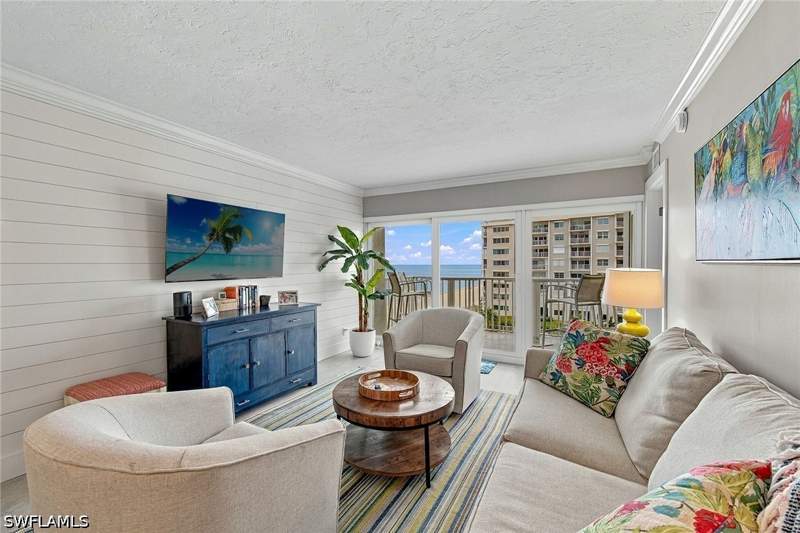 2 bedroom Condominium at 3443 Gulf Shore Blvd N 515, Naples Continental, Naples — photo 2