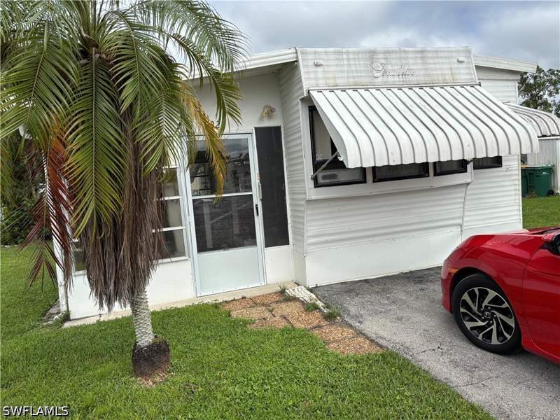 1 bedroom ManufacturedHome at 22 Garnet Dr, Enchanting Shores, Naples — photo 2