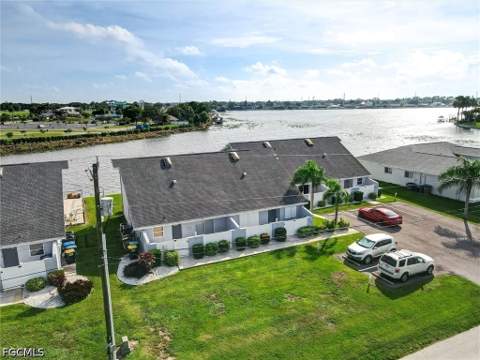 707 SW 3rd Ct 103, Cape Coral FL - photo 24 of 64