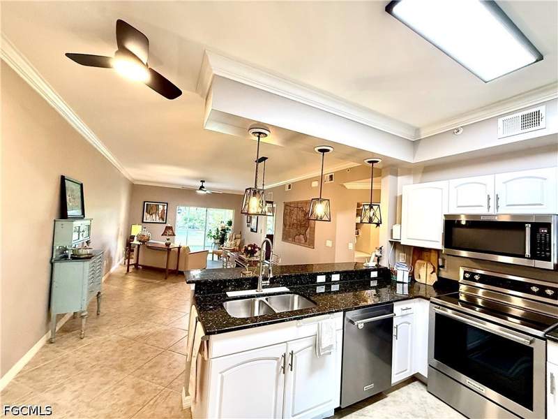 2 bedroom Condominium at 1101 Winding Pines Cir 106, Casa Di Fiori, Cape Coral — photo 5