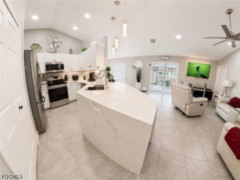 2224 NW 1st Pl, Cape Coral FL - photo 12 of 41