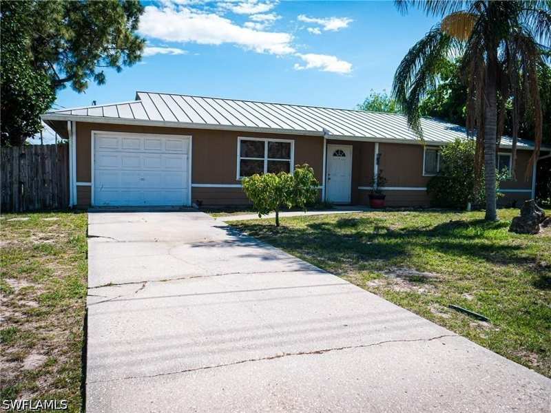 4 bedroom SingleFamilyResidence at 9140 San Carlos Blvd, San Carlos Park, Fort Myers — photo 1