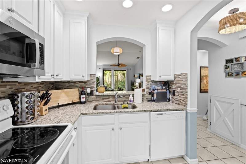 3 bedroom Townhouse at 7715 Woodbrook Cir 3402, Preserve At The Shores, Naples — photo 4