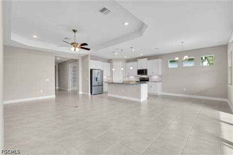 447 Spring Hill Lake Loop, Cape Coral FL - photo 10 of 43