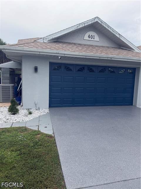 401 Hibiscus Ave, Lehigh Acres FL - photo 11 of 15