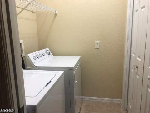 9813 Quinta Artesa Way 104, Fort Myers FL - photo 11 of 18