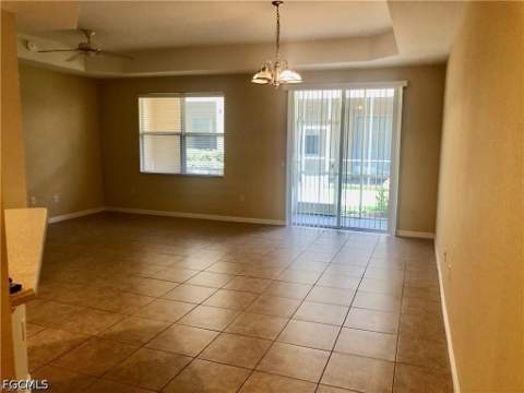 9813 Quinta Artesa Way 104, Fort Myers FL - photo 6 of 18
