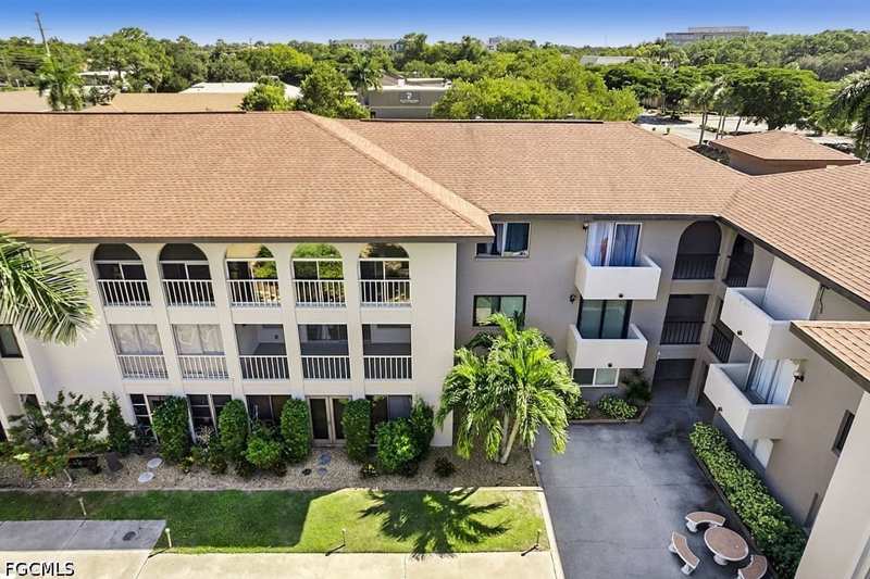 2 bedroom Condominium at 6102 Whiskey Creek Dr 203, Whiskey Creek Adult Condo, Fort Myers — photo 1