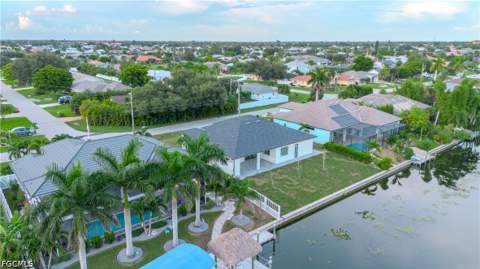 920 SE 5th Ter, Cape Coral FL - photo 6 of 50