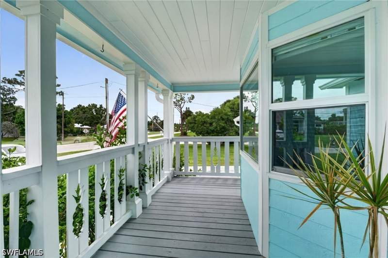3 bedroom SingleFamilyResidence at 20520 Pine Tree Ln, Estero River Heights, Estero — photo 3