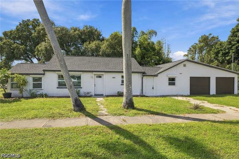 3 bedroom SingleFamilyResidence at 380 New York Dr, Alabama Grove Terrace, Fort Myers — photo 1