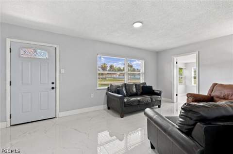 380 New York Dr, Fort Myers FL - photo 12 of 23