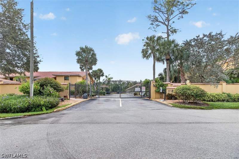 2 bedroom Condominium at 9820 Citadel Ln 202, Citadel West, Bonita Springs — photo 2