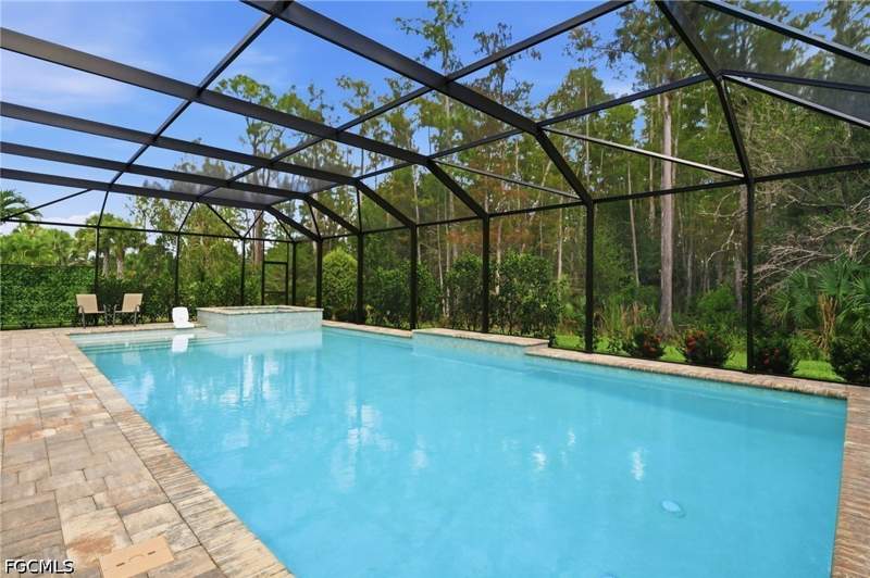 3 bedroom SingleFamilyResidence at 11012 Castlereagh St, Bridgetown, Fort Myers — photo 4