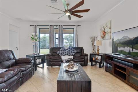 14378 Vindel Cir, Fort Myers FL - photo 11 of 36