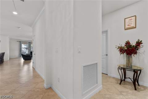 14378 Vindel Cir, Fort Myers FL - photo 7 of 36