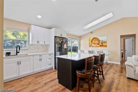 5467 28th Ave SW, Naples FL - photo 10 of 41