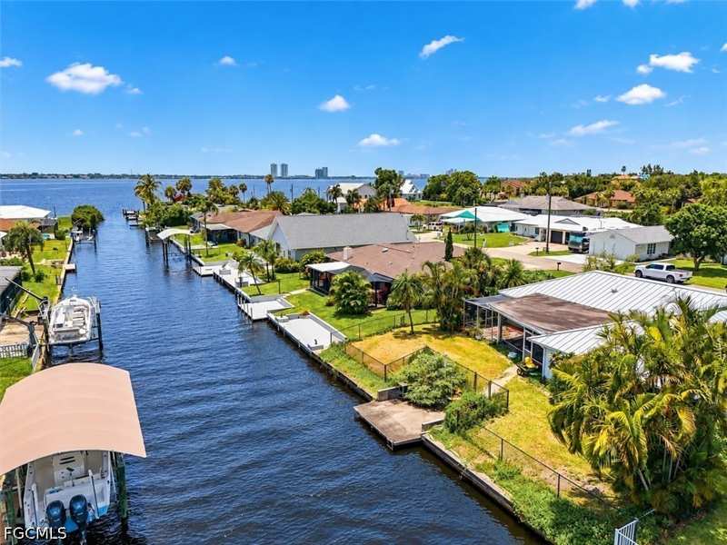 3 bedroom SingleFamilyResidence at 7211 Reymoor Dr, North Fort Myers, North Fort Myers — photo 1