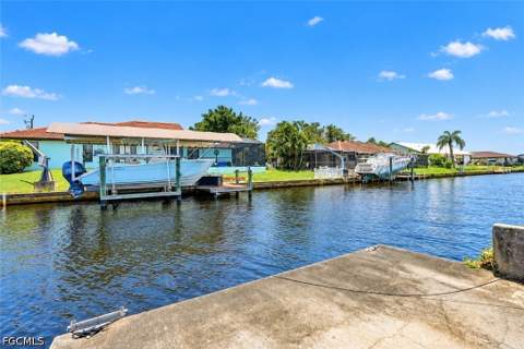 7211 Reymoor Dr, North Fort Myers FL - photo 7 of 75